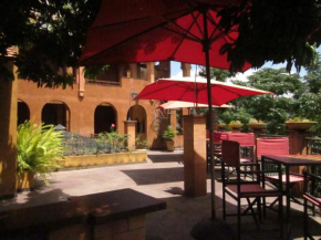 Отель Belvedere Hotel  Антананариву